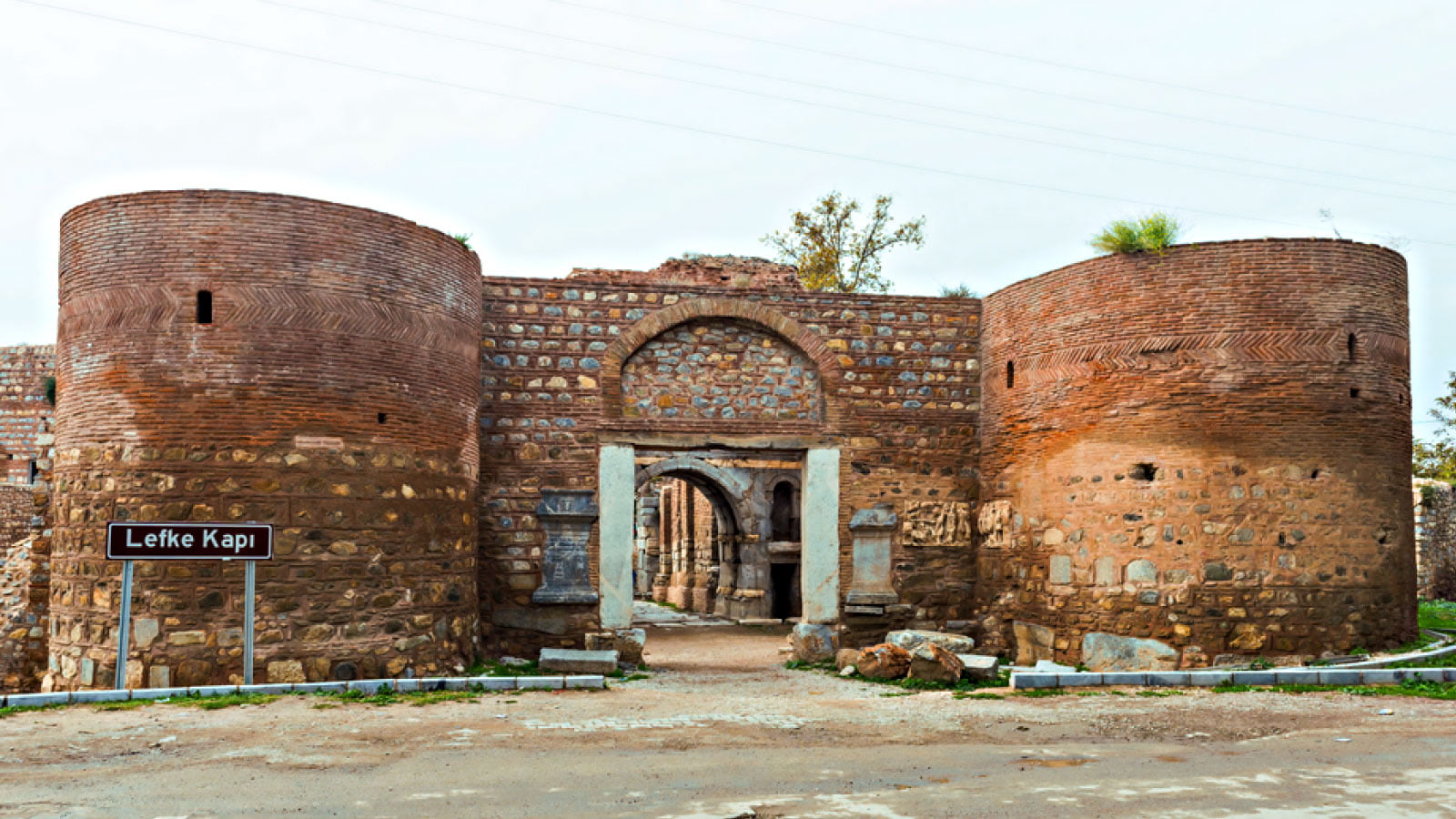 قلعة إزنيك - iznik kalesi