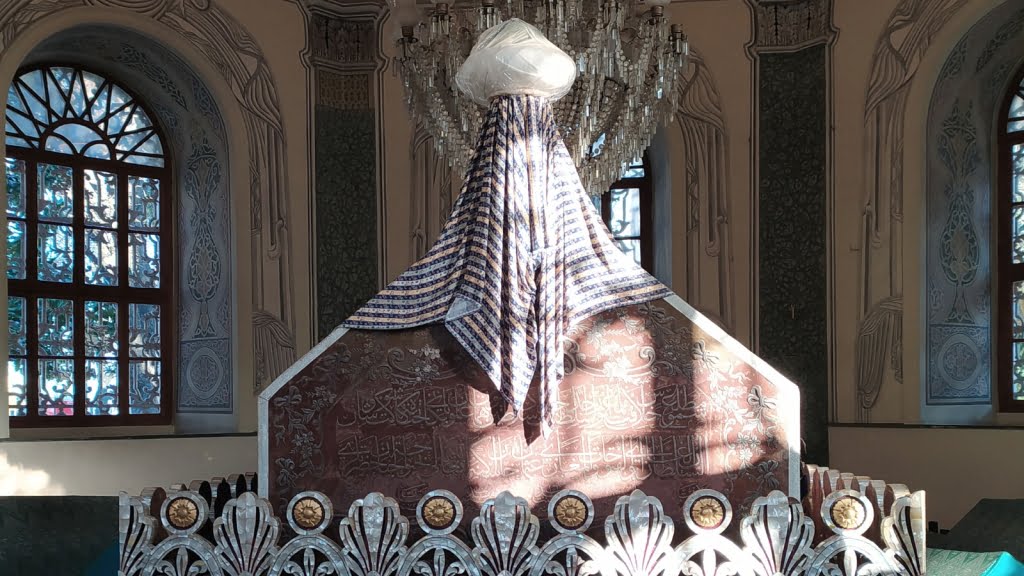 مقبره بنیانگذار امپراتوری عثمانی و پسرش اورهان غازی