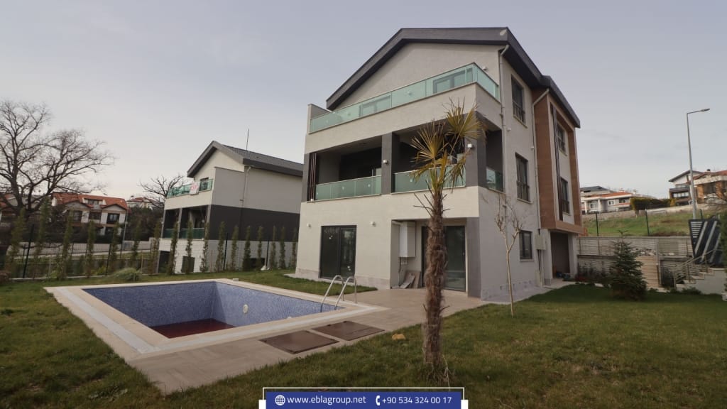 فلل جاهزة للسكن للبيع في بورصة تركيا