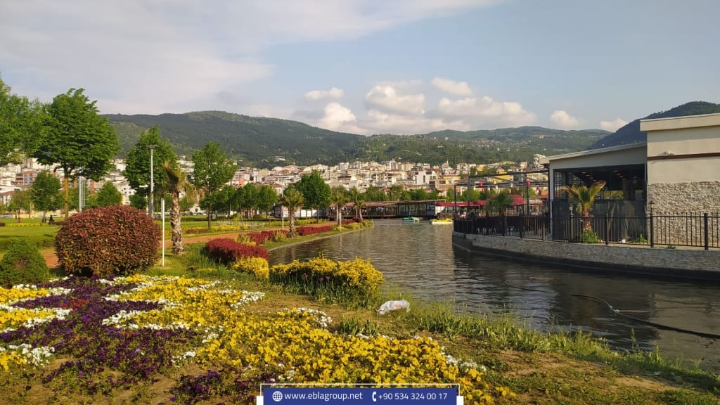 البحيرات في مدينة بورصة