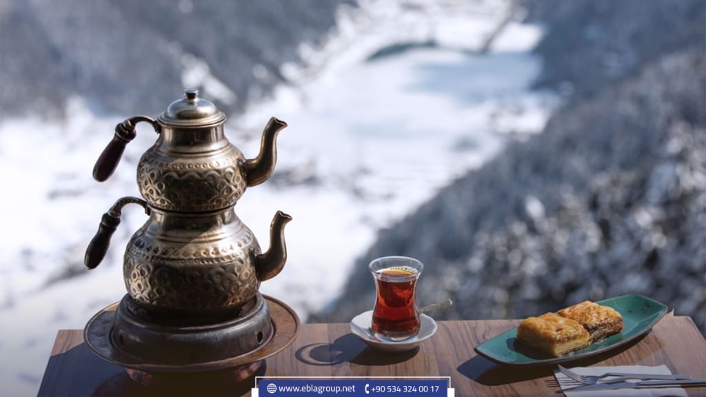 الشاي التركي من المشروبات التركية المشهورة